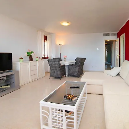 Apartamento Zafiro 01 By Interhome